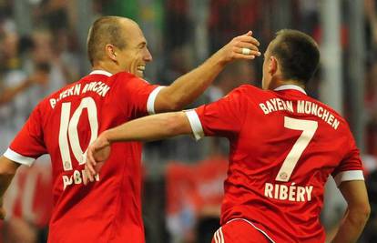 Bayern ulazi u sezonu uvijek bez  jednog, Riberya ili Robbena