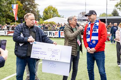 FOTO Nema predaje: Smrtno bolesni Koch u Dinamovu šalu imao je oproštajnu utakmicu