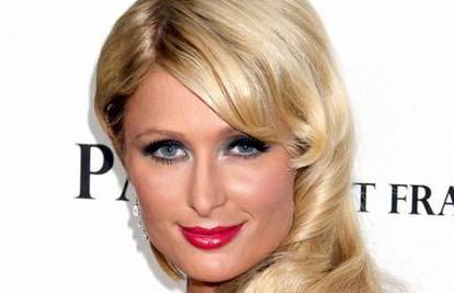 Paris Hilton za mini svinju platila oko 20.000 kuna