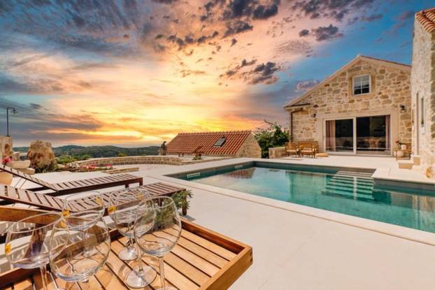 FOTO Kao da ste u raju, ali za 'paklenu' cijenu: Vila u Cavtatu uistinu je savršena za odmor