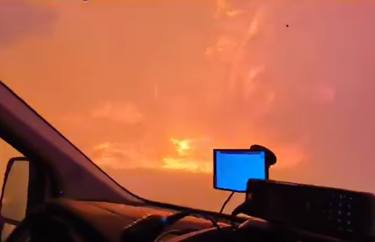 VIDEO Nevjerojatne snimke primoštenske Hitne: Kroz požar jurili do ozlijeđenog vatrogasca