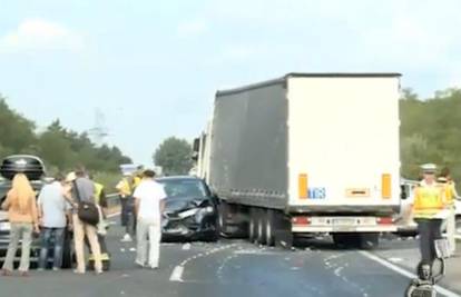 Mađarska: Sudarilo se devet vozila, poginulo je troje ljudi