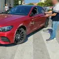 NEMILE SCENE U LAPADU O&scaron;tetili palicama vozilo srpskih tablica