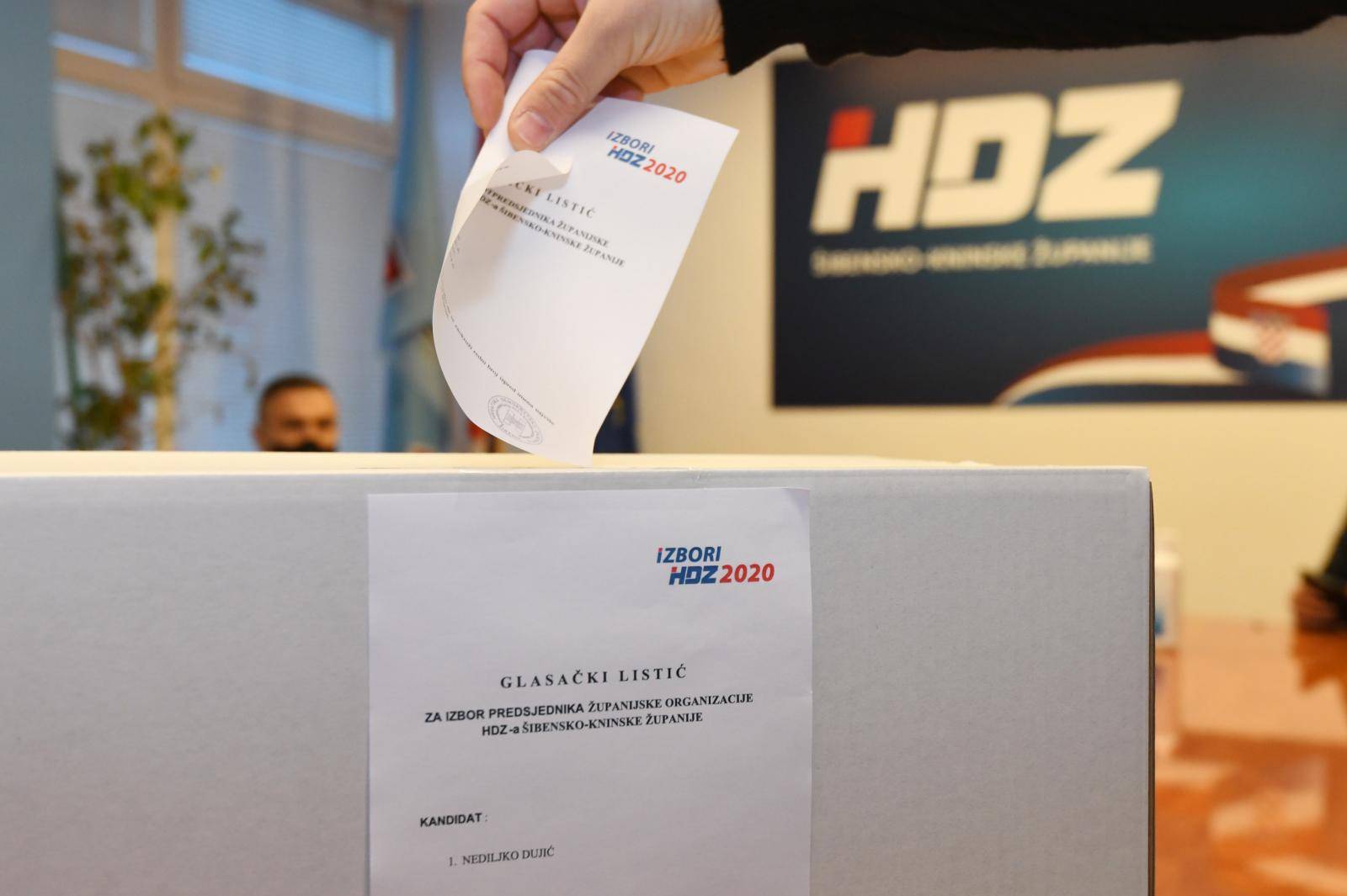 Glasanje na unutarstranačkim izborima u HDZ-u u Šibeniku