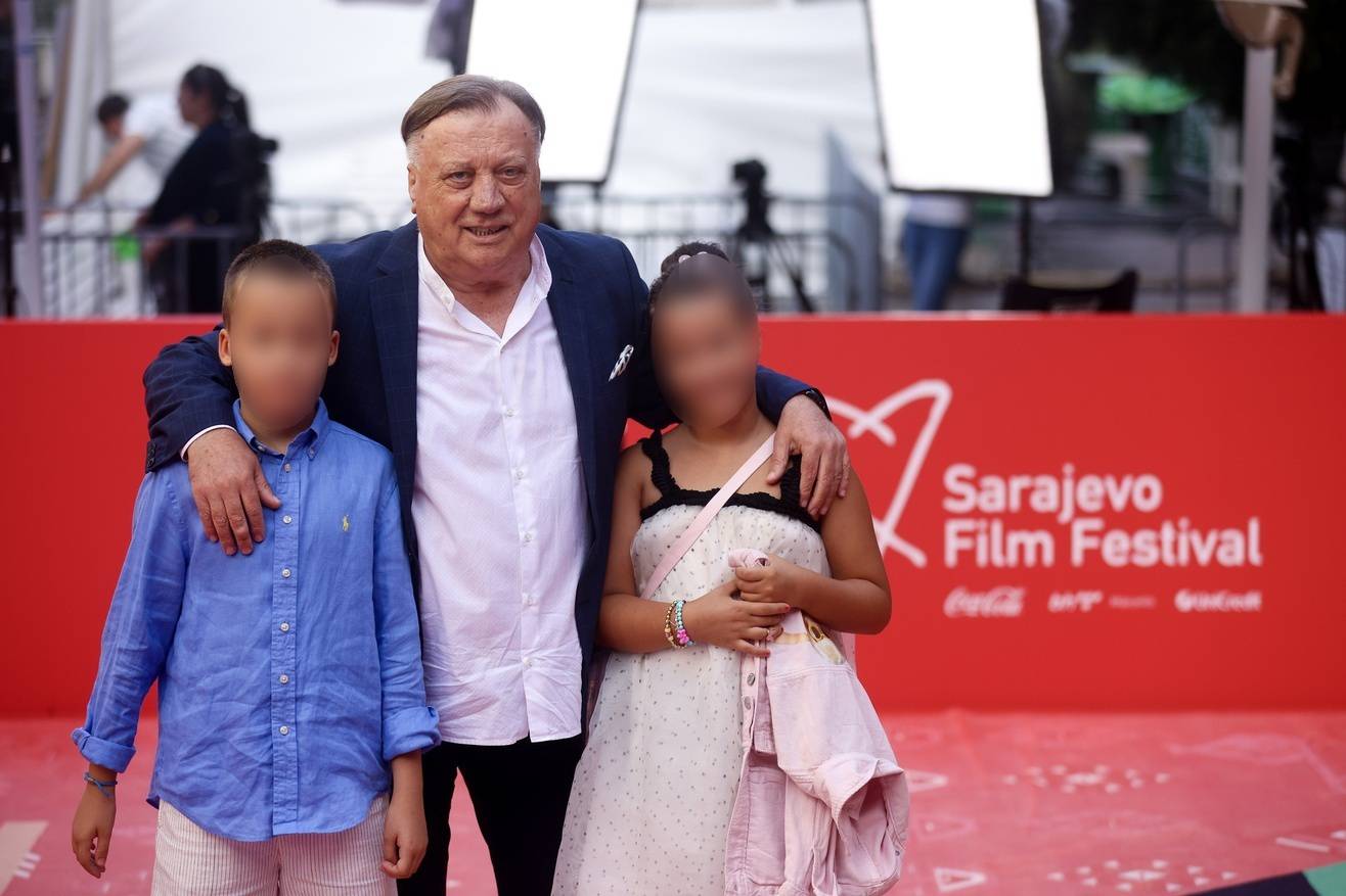 Halid poveo unuke na Sarajevo Film Festival, a za 24sata je otkrio: 'Sada sam deda heroj'