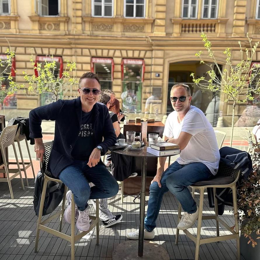 Tarik Filipović uživao u društvu svog nasljednika u 'Potjeri': Mi smo braća po kvizovima i srcu...