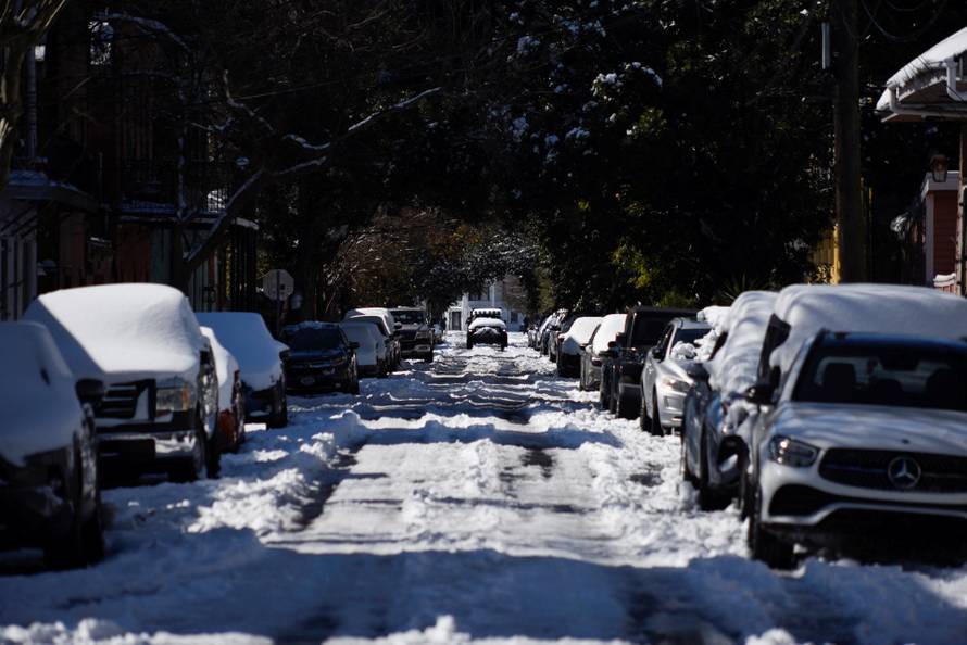 Rare winter snow storm churns across the U.S. Gulf Coast
