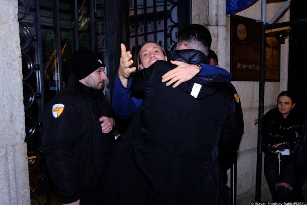 Zagreb: Reprezentativci nakon dočeka na Trgu proslavili u kavani Johann Franck