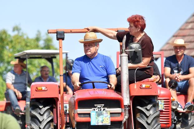 Sveti Urban: Međunarodni traktorski rally na štrigovskim vinogradima 