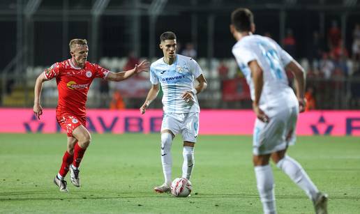 Navijači izviždali igrače Rijeke