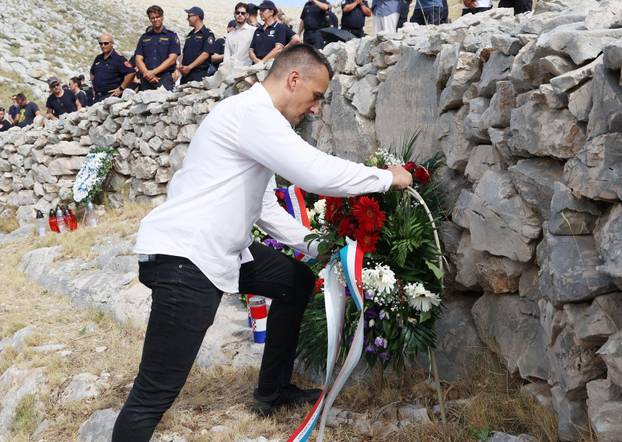 Šibenik:Na Kornatima obilježena 19. godišnjica tragedije u kojoj je poginulo 12 vatrogasaca