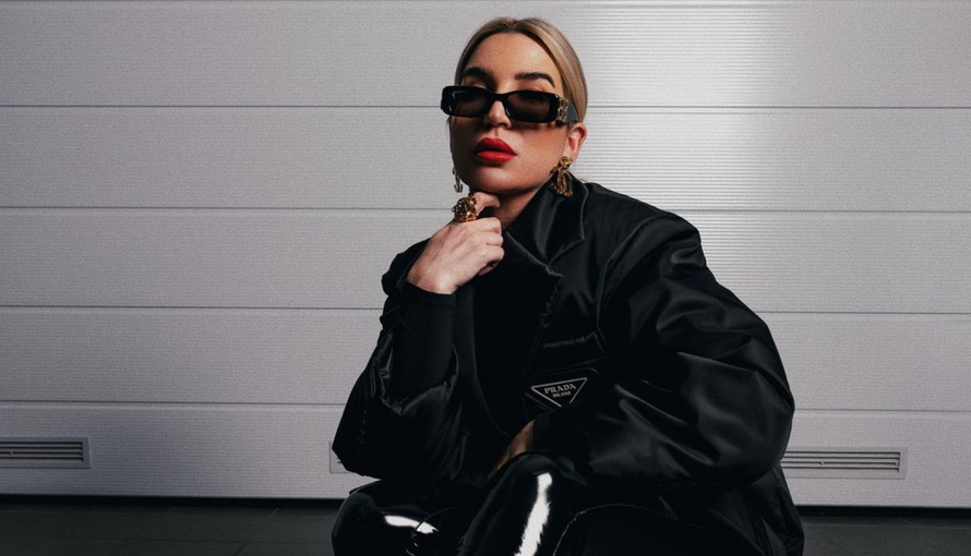 Leyla Hajrović u crnoj jakni koja košta vrtoglavih 10 tisuća kuna