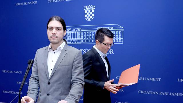 Zagreb: Å½ivi zid o mirovinskoj reformi