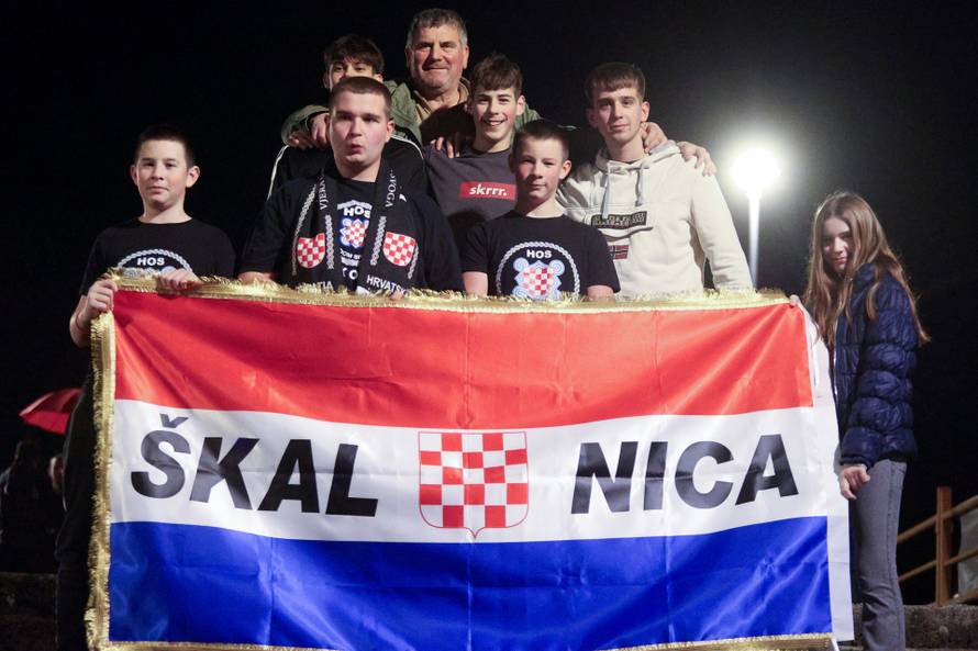 Rijeka: Atmosfera ispred dvorane uoči nastupa Thompsona