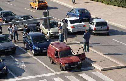 U sudaru triju automobila u Splitu nema ozlijeđenih