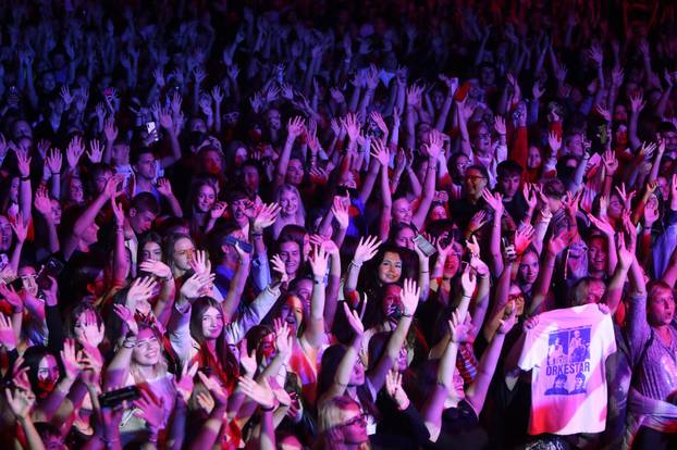 Karlovac: Koncert Plavog orkestra na Danima piva