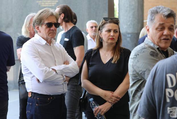 Zagreb: Ispraćaj Ivana Pika Stančića na Krematoriju 