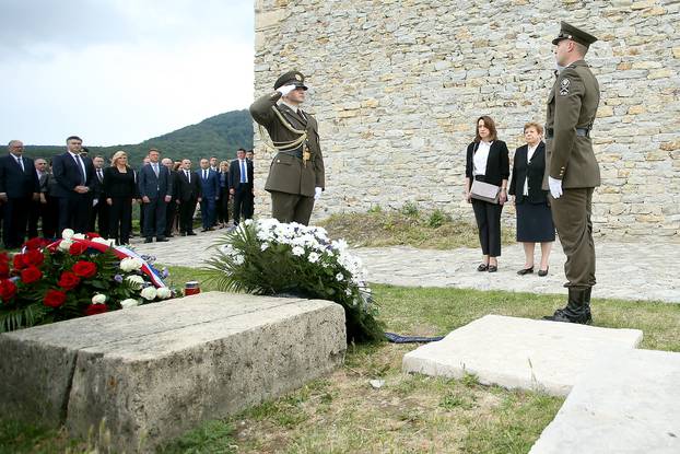 Zagreb: DrÅ¾avni vrh poklonio se na Oltaru domovine povodom Dana drÅ¾avnosti