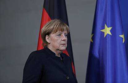 Merkel  odgovorila na Trumpove kritike, sad  dogovoraju susret
