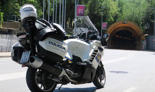 Zatvoren tunel Marjan, teret iz kombija otkinuo je ventilator