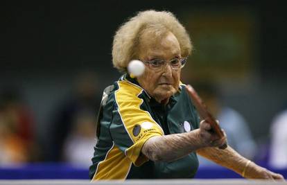 Neuništiva ping-pong baka: Dorothy igra sa 99 godina