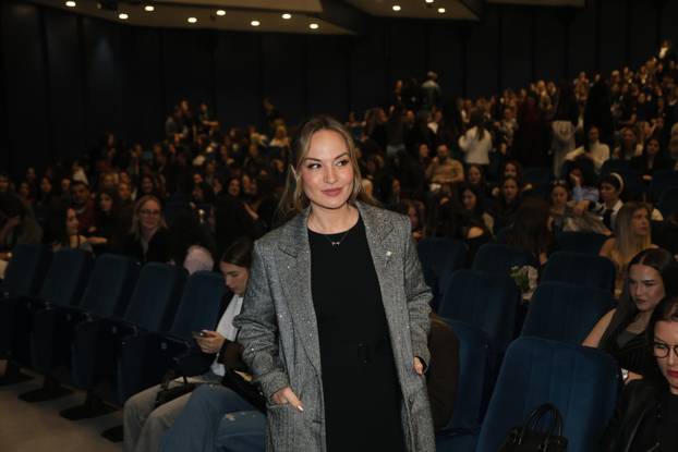 Beograd: Jakov Jozinović održao drugi od sedam koncerata u sklopu turneje "Ja za čuda letim"