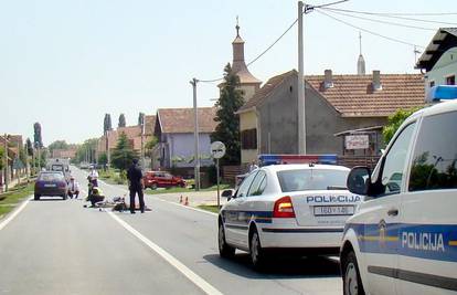 Dječak se biciklom zabio u auto i teško se ozlijedio