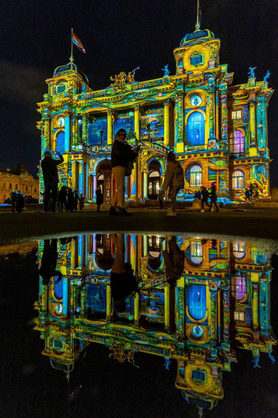 Festival svjetla Zagreb - Instalacija The Transformation na zgradi HNK