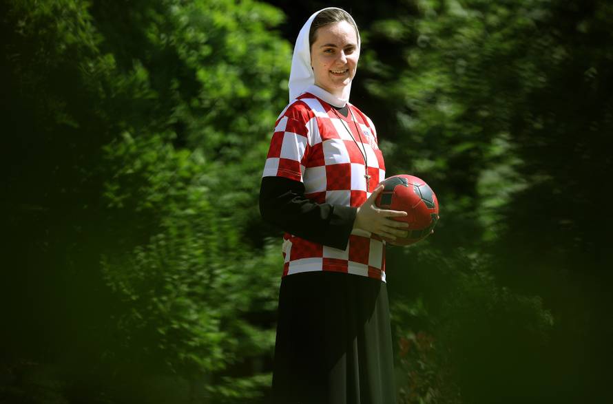 Časna s ubojitom ljevicom: I mi u samostanu bismo finale SP-a