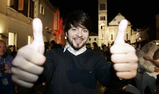 Toše Proeski danas bi slavio 44. rođendan: Fanovi objavili fotku s jednog od njegovih slavlja...
