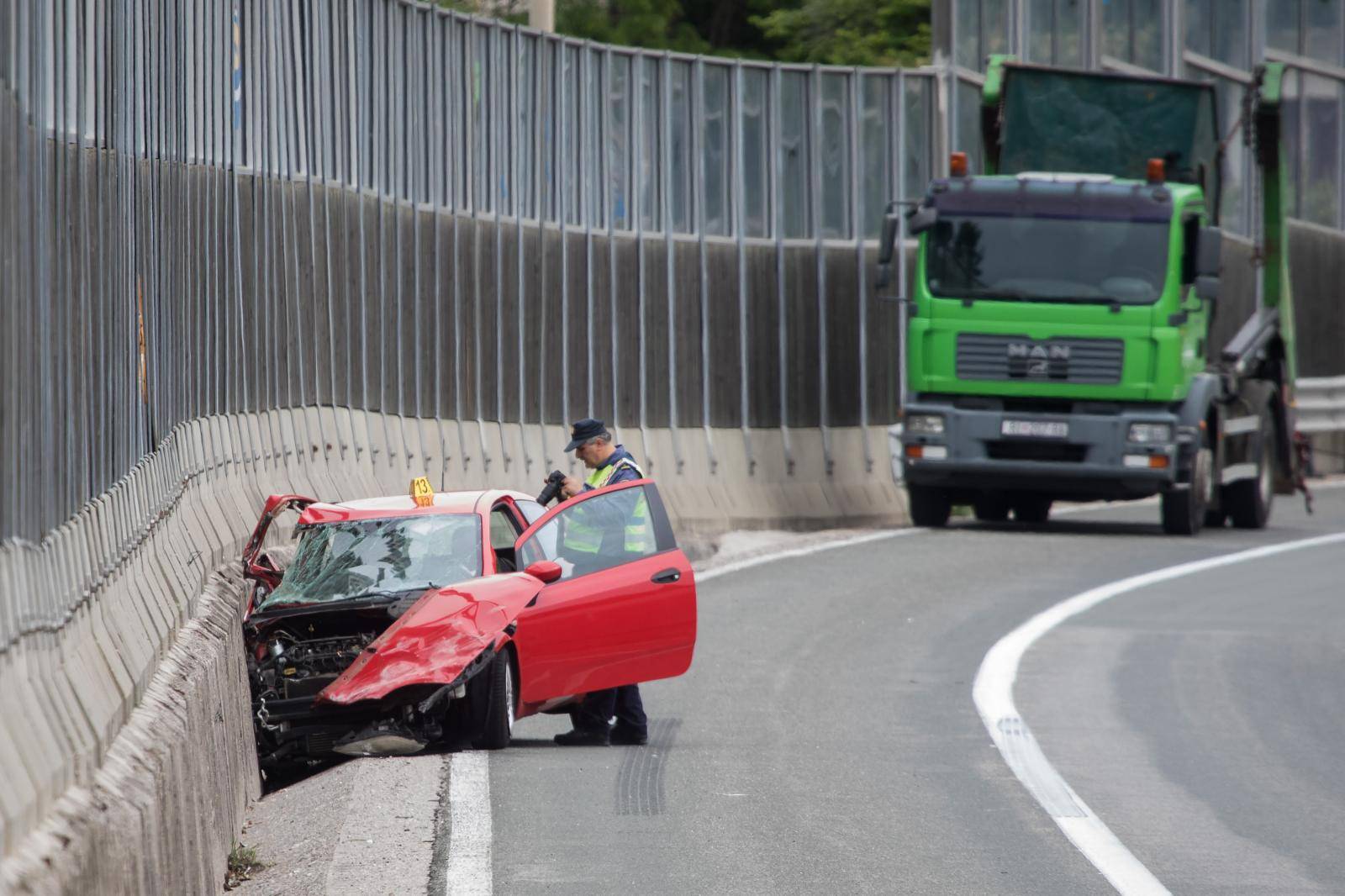Jedna osoba smrtno stradala u prometnoj nesreći na autoceti Rijeka - Zagreb