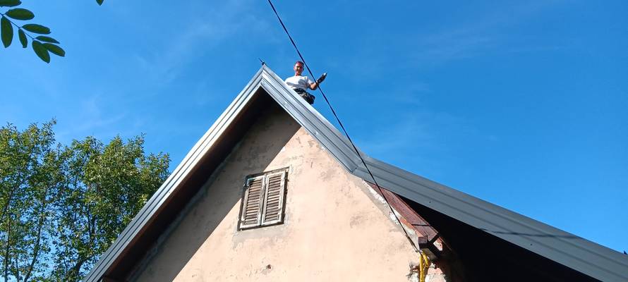Limarija Imate vlagu u kući, a krivite zidove? Možda je problem gore, na krovu