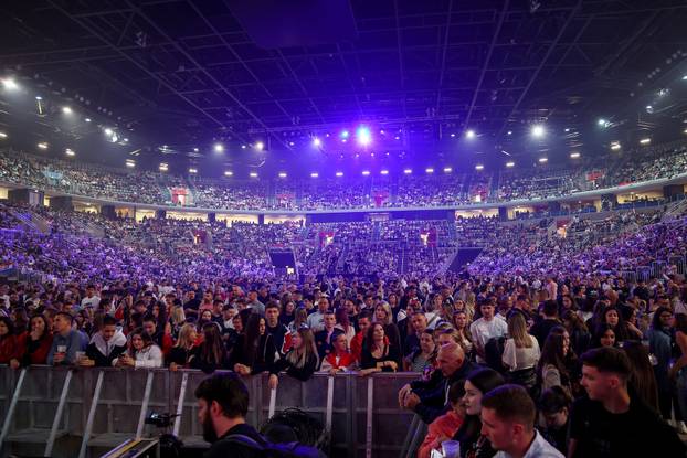 Koncert Domu mom u Zagrebačkoj Areni