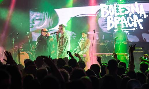 FOTO Publika je jedva do&ccaron;ekala ovaj koncert! Pogledajte kako je bilo na nastupu Bolesne bra&cacute;e