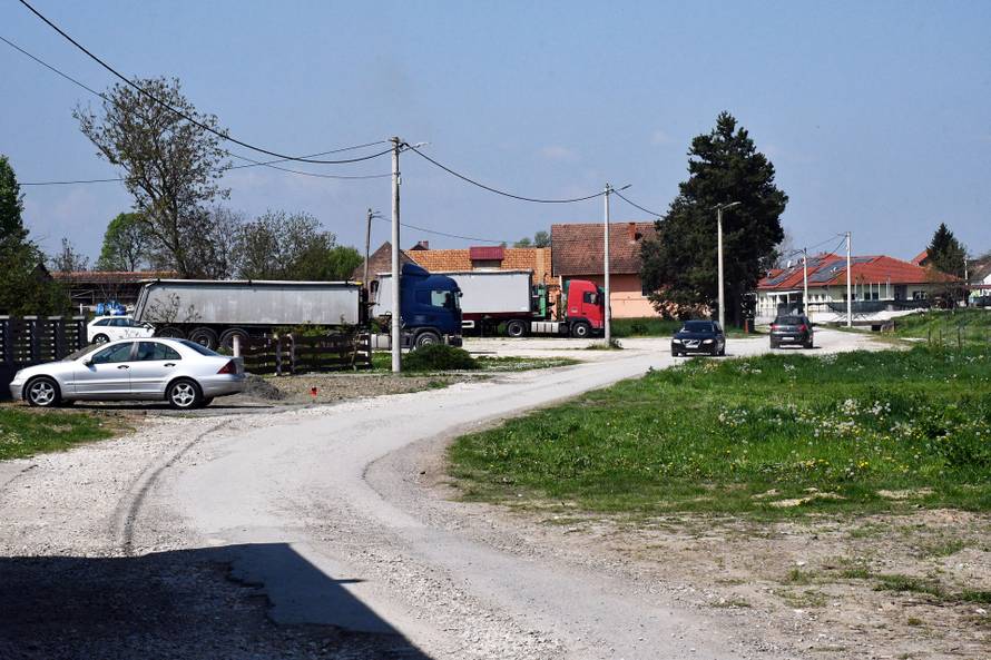 Babina Greda: Teška prometna nesreća u kojoj su nastradale tri žene