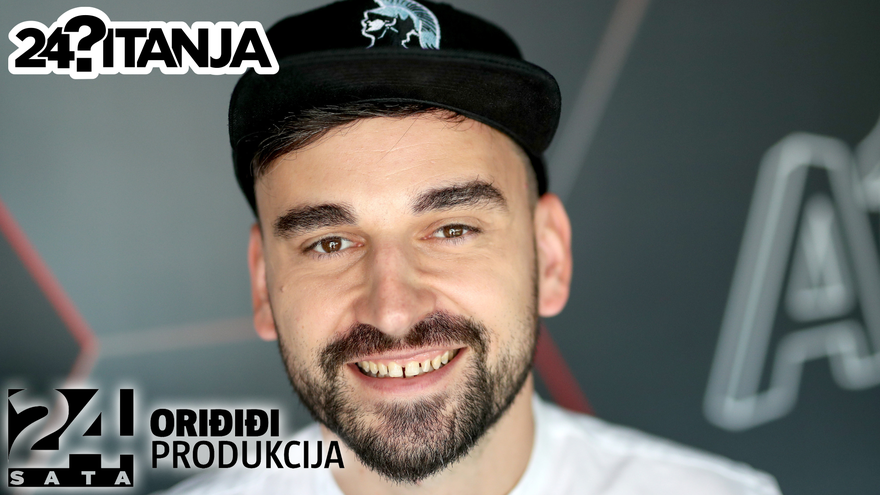 Gamer sa 140 tisuća pratitelja na YouTube-u: 'Osim igranja video igara sviram i kahon'