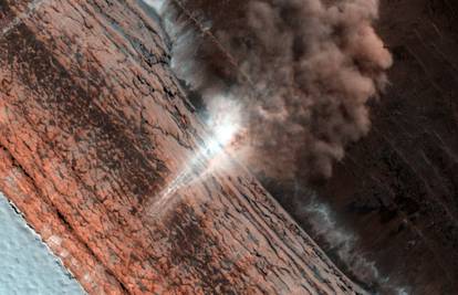 NASA 'ulovila' golemu lavinu kod sjevernog pola na Marsu