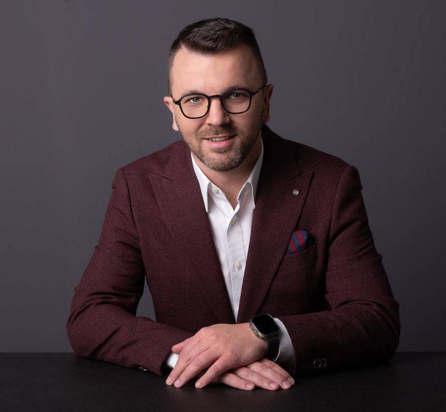 HDZ-ov načelnik je promijenio znak da osuđenik i porezni dužnik može bacati smeće u selu