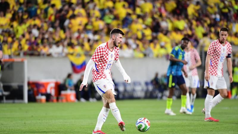 Sučić  o okršaju s Modrićem u derbiju: Vi to vidite kao iskru...