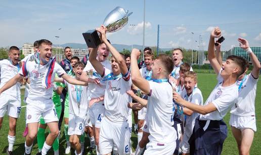 Hajduk na Maksimiru podignuo trofej prvaka! Uzeo duplu krunu