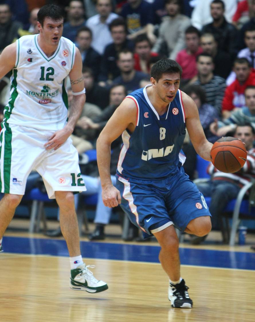 Suludim trošenjem upali su u dugove! Zašto bi ih spašavali?