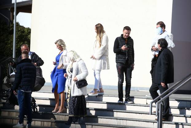 Zagreb: Simona Mijoković sa suprugom Stanislavom i Antom Gotovcem na misi
