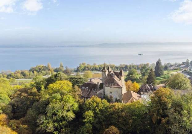 FOTO Dvorci diljem svijeta na prodaju! Neki imaju 200 soba, tamnice, jezera, šume i potoke