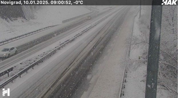 FOTO Snijeg pada diljem zemlje, evo kakvo je stanje na cestama