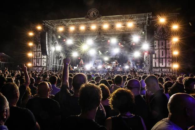 Zagreb: Nastup Jure Stublića u sklopu festivala Brundanje