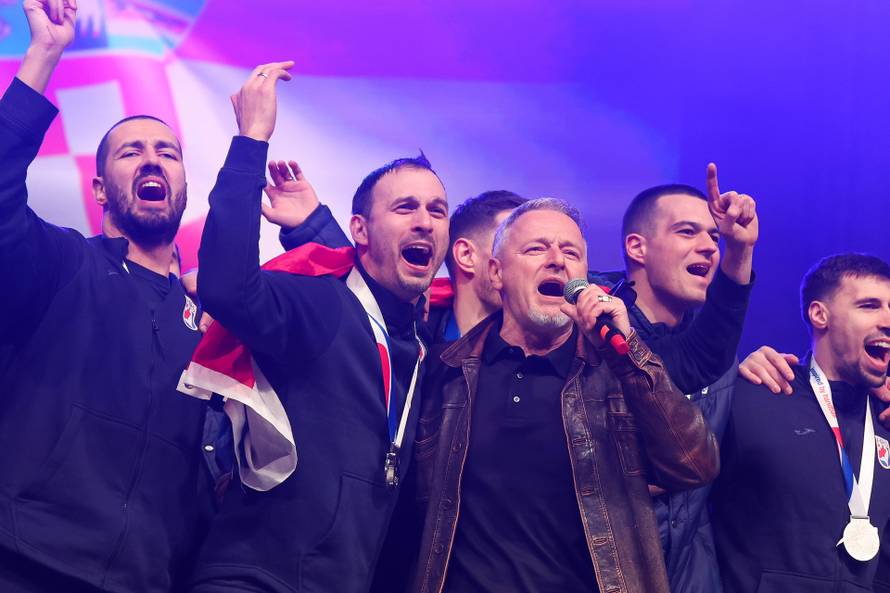 Zagreb: Marko Perković Thompson nastupio na svečanom dočeku hrvatske rukometne reprezentacije