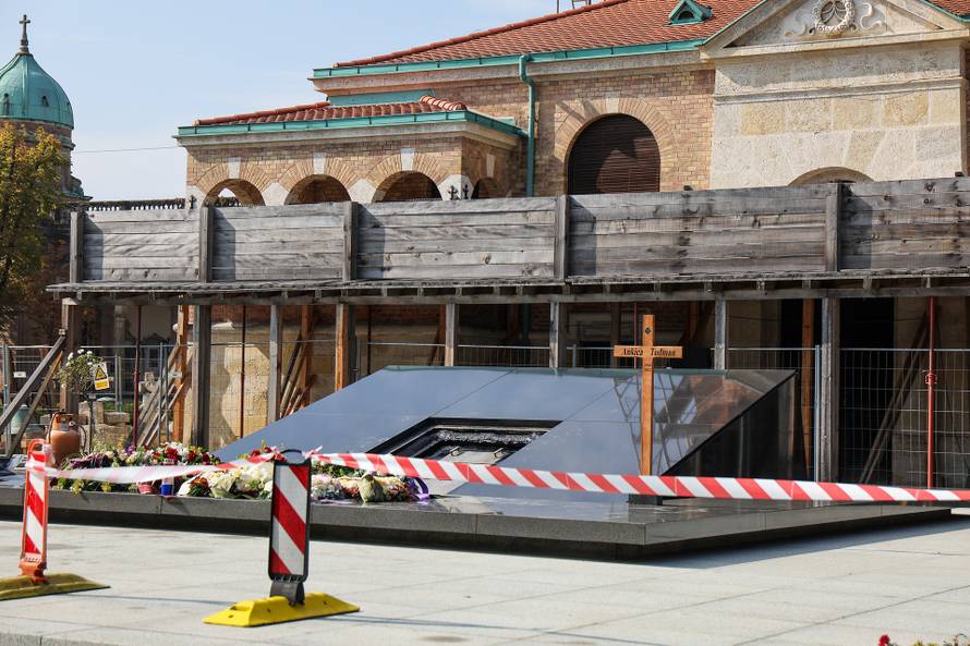 Zagreb: Grob Franje Tuđmana gdje je jučer pokopana i Ankica Tuđman