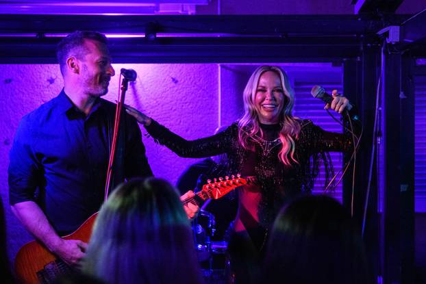 Zagreb: Koncert Maje Šuput na terasi Dišpet i Kult