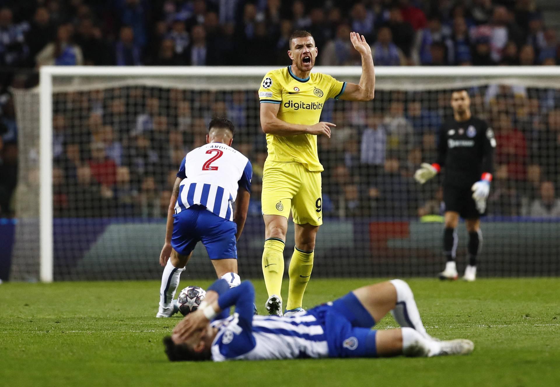 Champions League - Round of 16 - Second Leg - FC Porto v Inter Milan