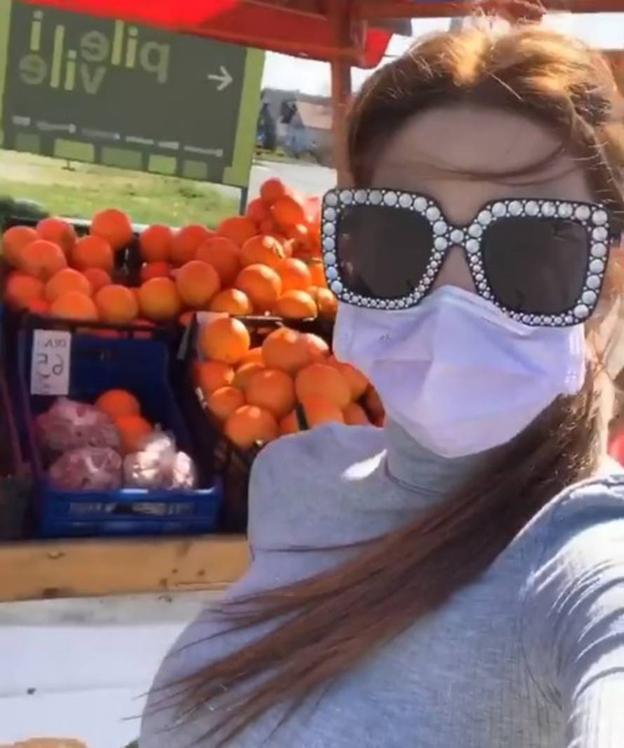 Kristina: Kupci drže razmak i svi strpljivo čekaju moje jagode